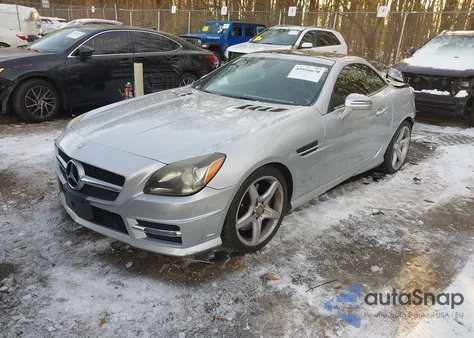 2013 Mercedes-Benz Slk 250 z USA, uszkodzony, nr VIN WDDPK4HA1DF059743